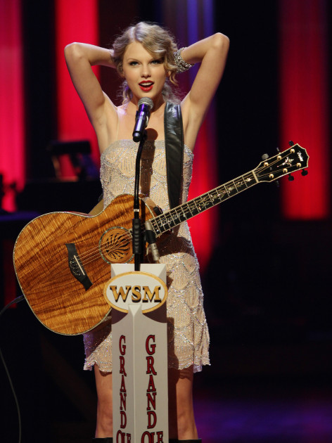 Grand Ole Opry | TAYLOR SWIFT INDONESIA